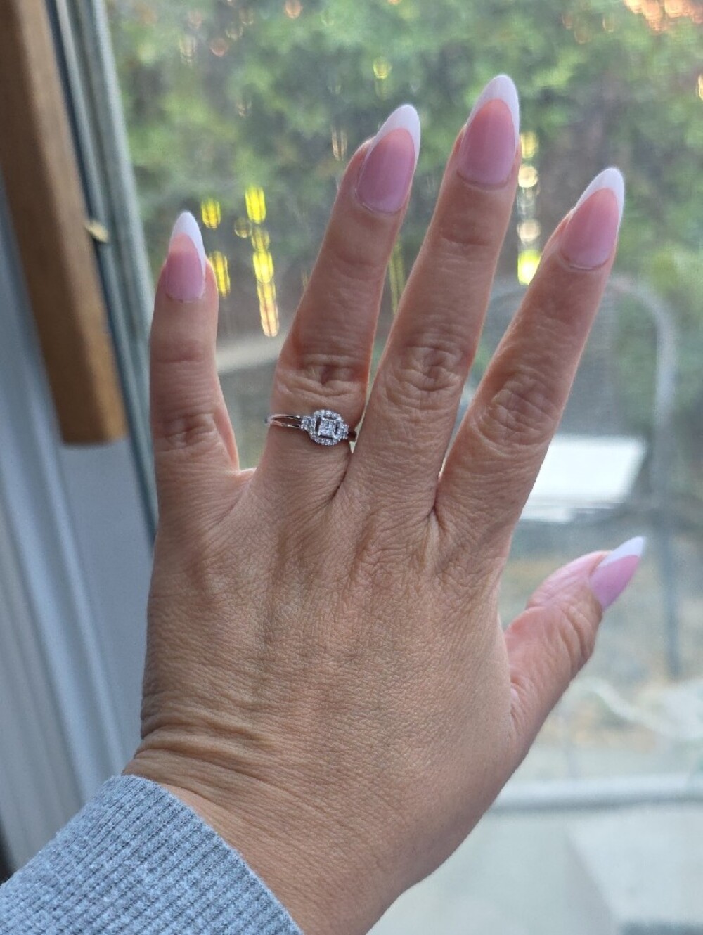 ✨ Don Roberto 10K White Gold Diamond Cushion Halo Promise Ring - Size 7 - Picture 8 of 10
